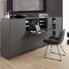 Ein moderner Schreibtischbereich in einer Küche mit Nolte Living Design.